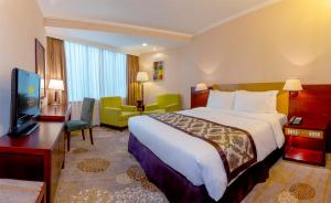 hotel emperor macau