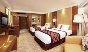 hotel emperor macau