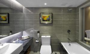 hotel emperor macau