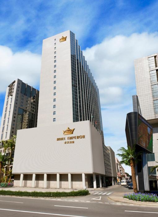 hotel emperor macau