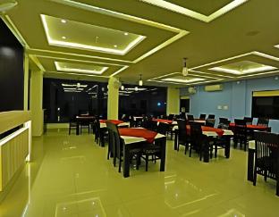 hotel suraj palace