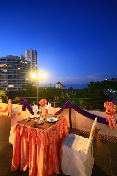 chalay montas hip hotel hua hin