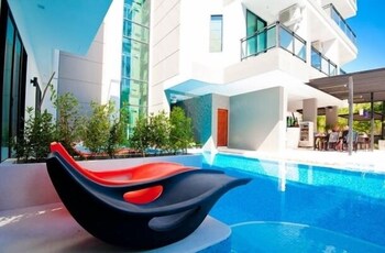 Chalay Monta,Khao Takiab>>Hua Hin,3.5 star