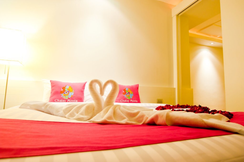 chalay montas hip hotel hua hin