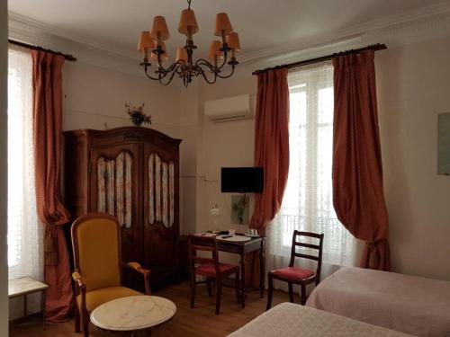 hotel cronstadt