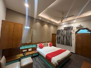 Hotel Raghupati - Ayodhya,Ideally Located In The Ayodhya Area, Oyo 26781 Hotel Raghupati Promises A Relaxing And Wonderful Vis,2 star