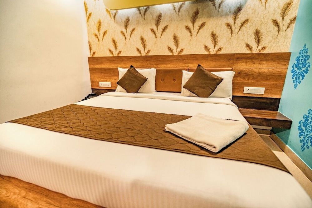 hotel sdm golden tower