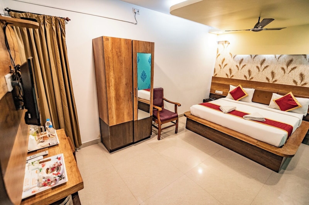 hotel sdm golden tower