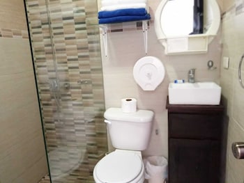 hostal magallanes romana