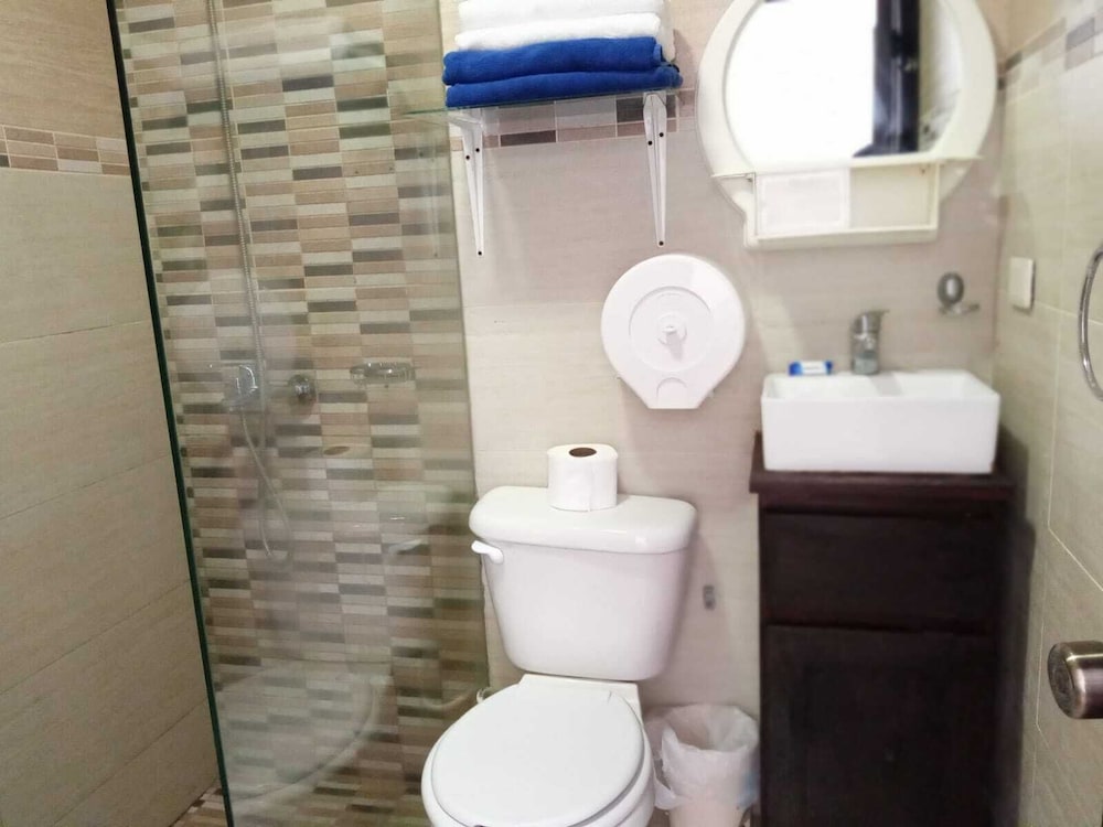 hostal magallanes romana