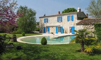 Logis Saint Leonard,,3 star