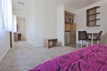 kosy apparthotels artandfacts