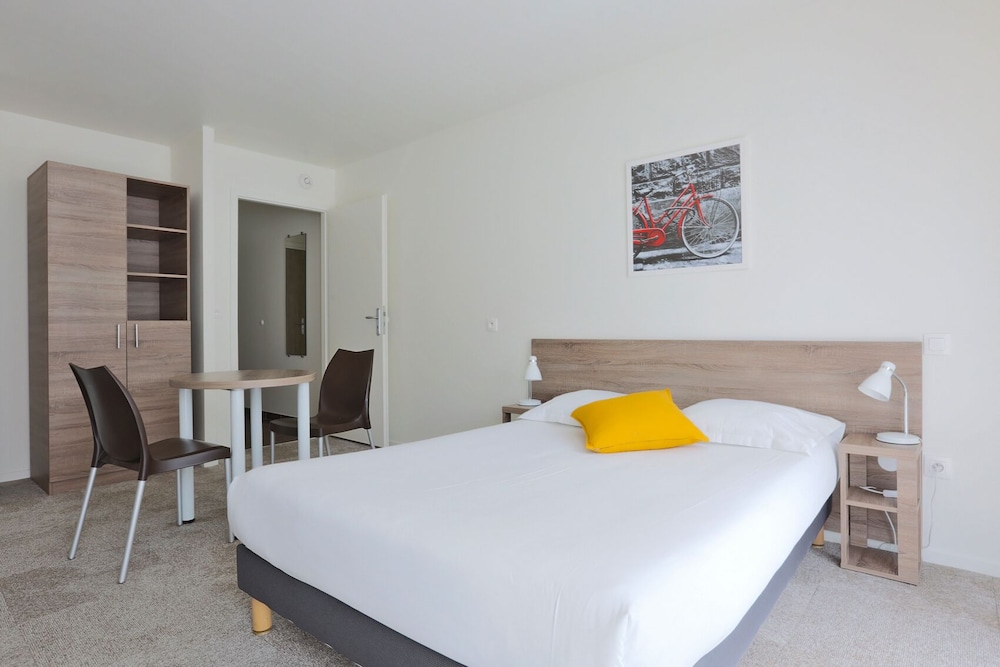 kosy apparthotels artandfacts