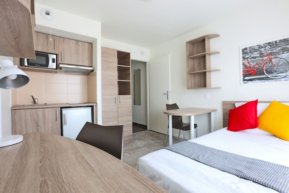 kosy apparthotels artandfacts