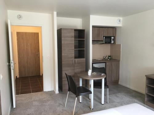 kosy apparthotels artandfacts