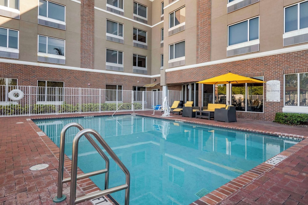 cambria hotel ft lauderdale airport south and cruise port