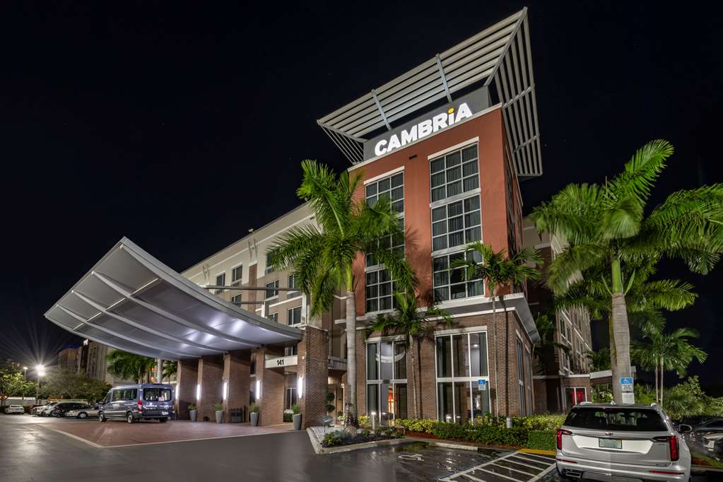 cambria hotel ft lauderdale airport south and cruise port