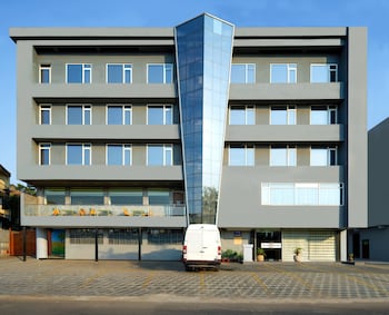 kyriad hotel nashik by othpl