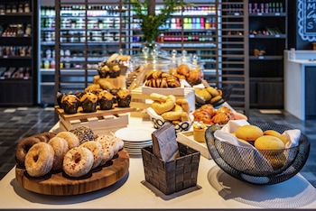 hilton bogota corferias