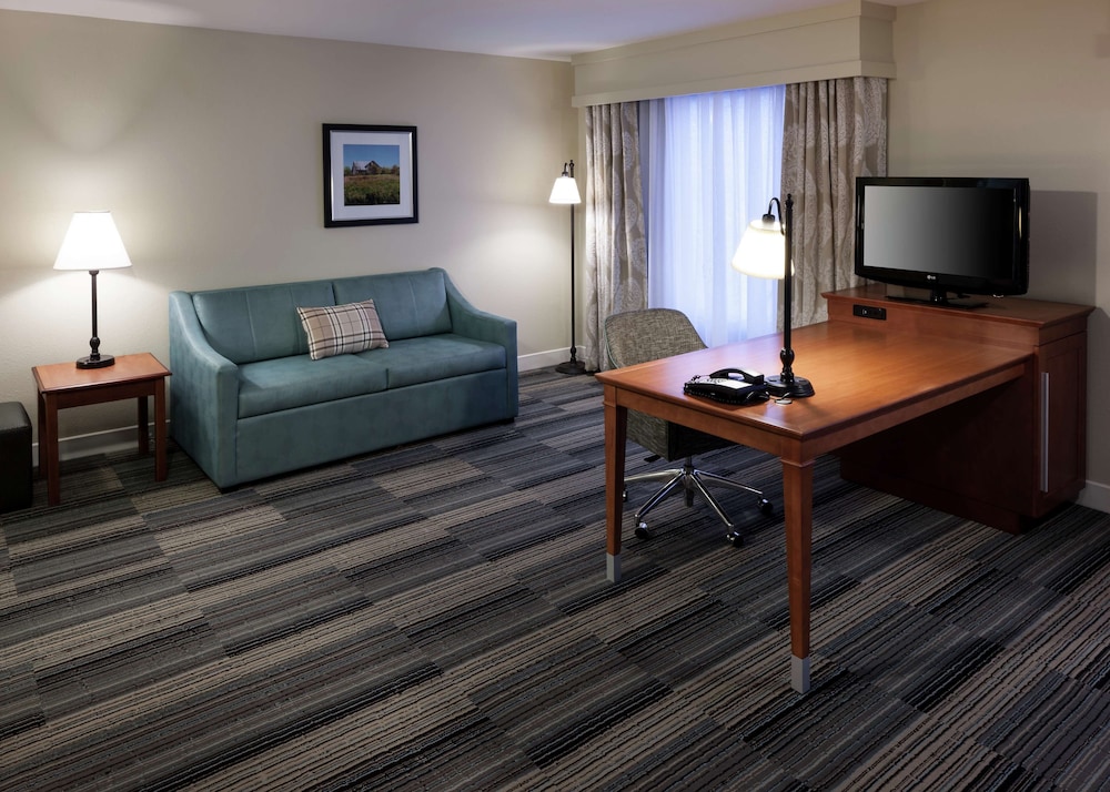 hampton inn and suites davenport