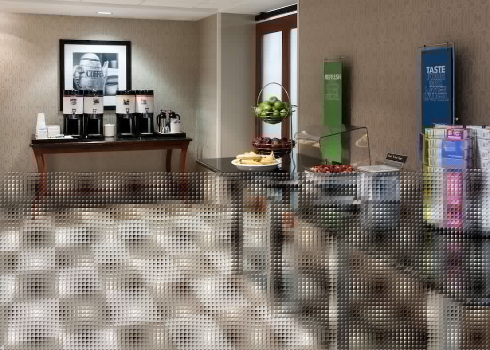 hampton inn and suites davenport