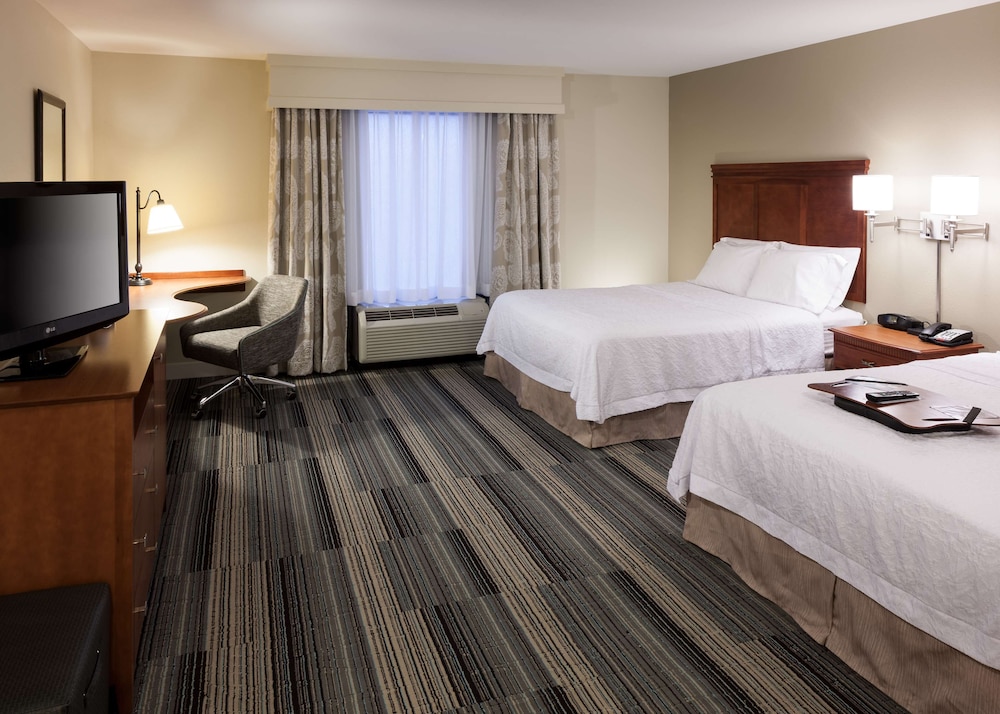 hampton inn and suites davenport