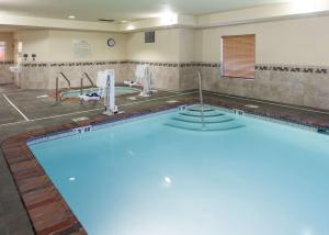 hampton inn and suites davenport