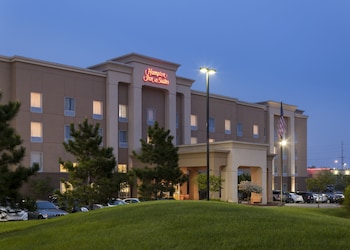 hampton inn and suites davenport