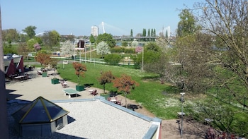 auberge de jeunesse hi strasbourg 2 rives