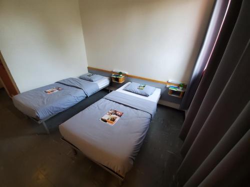 Auberge De Jeunesse Hi Strasbourg 2 Rives,,3 star