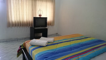 Sapta Petala Hotel,Kuta>>Bali,2 star