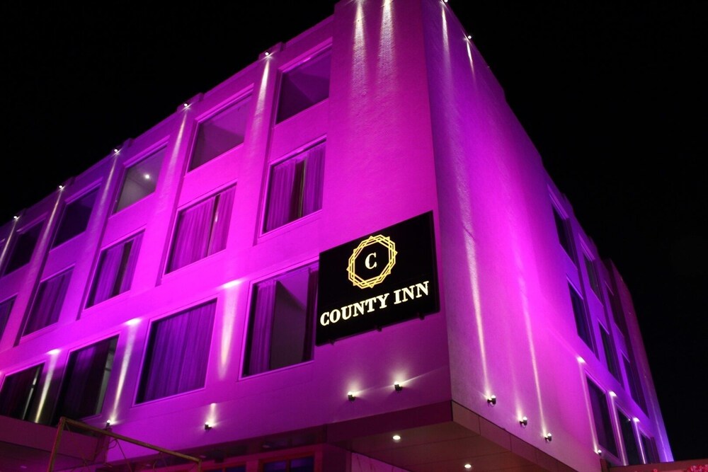 county inn hotel