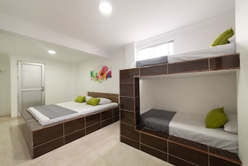 ayenda 1122 victoria