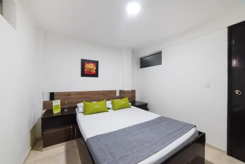 ayenda 1122 victoria