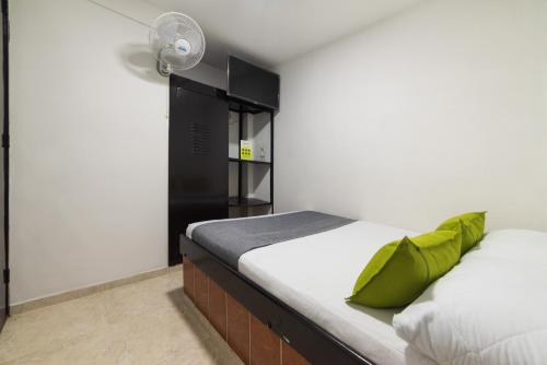 ayenda 1122 victoria