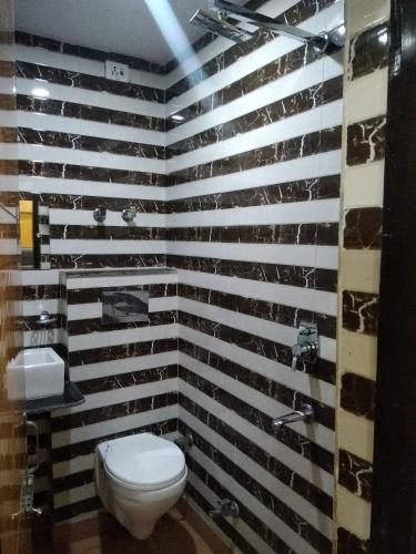 hotel silver palace hostel