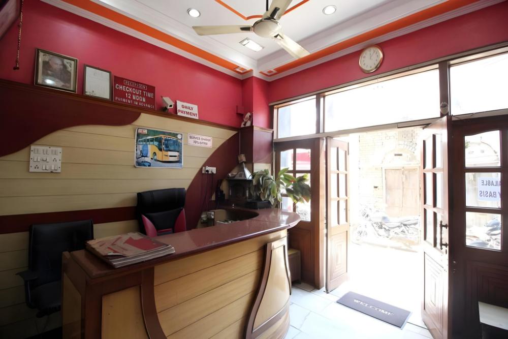 hotel silver palace hostel