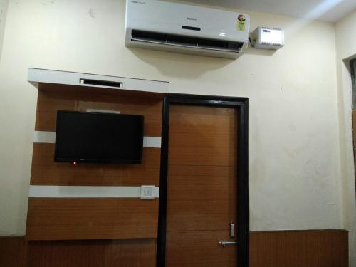 hotel silver palace hostel