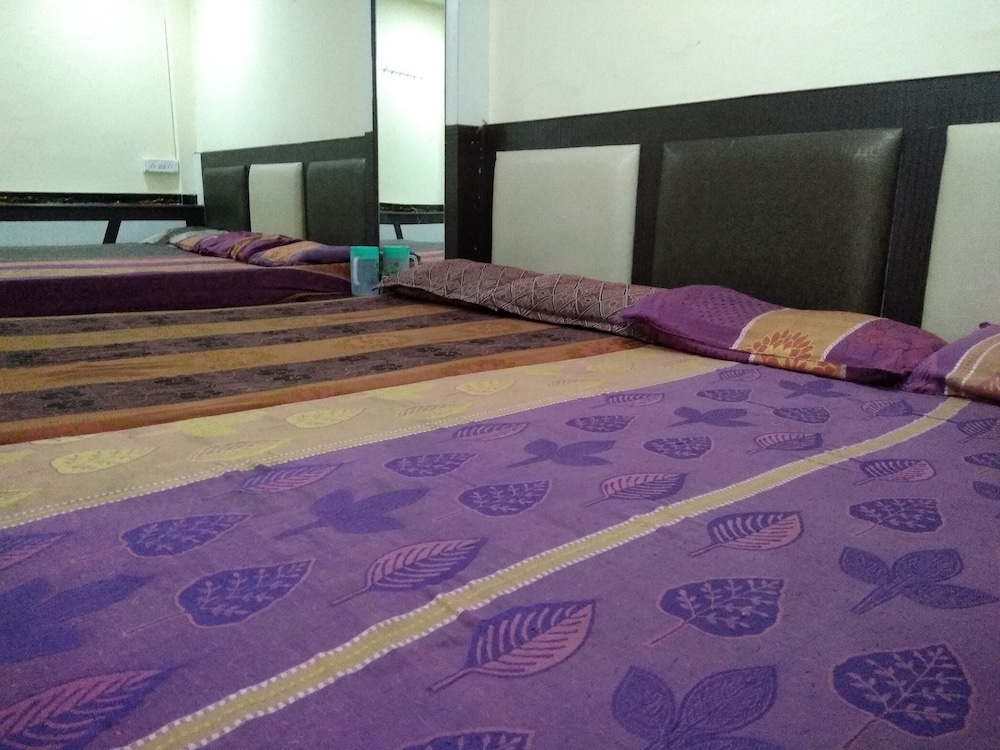 hotel silver palace hostel
