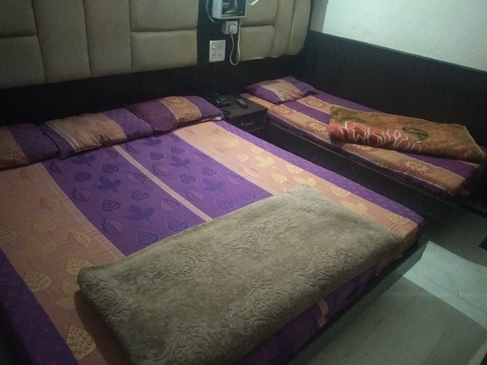 hotel silver palace hostel