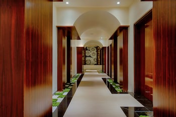 crescent spa and resorts indore