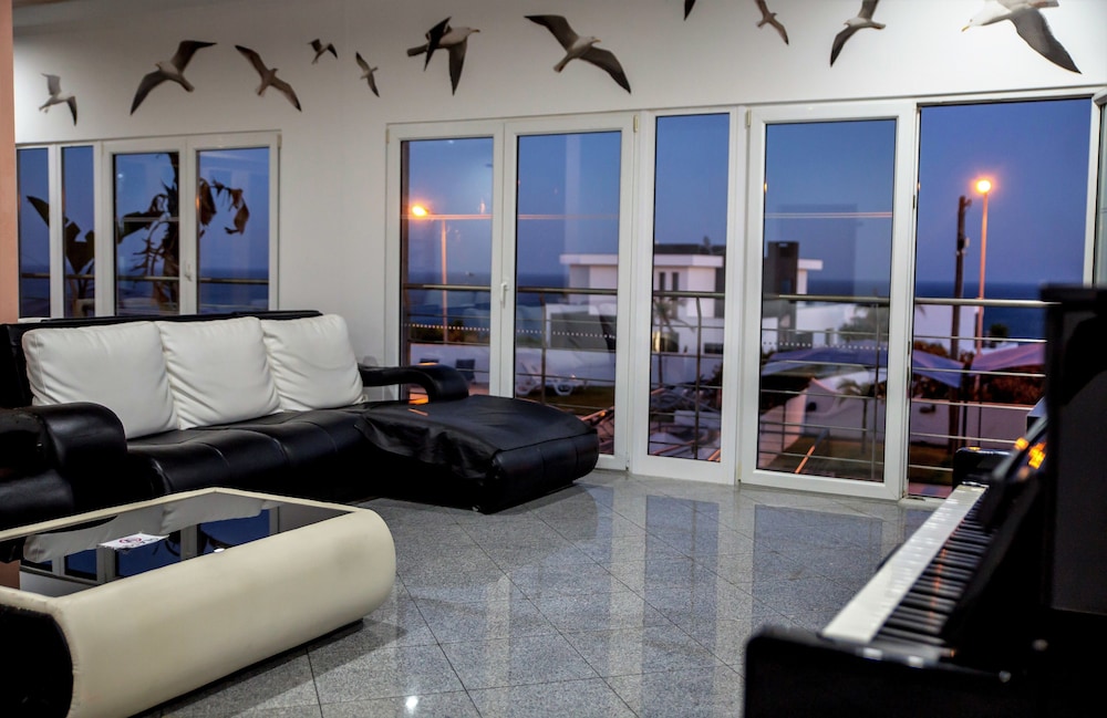 hotel maritur adults only