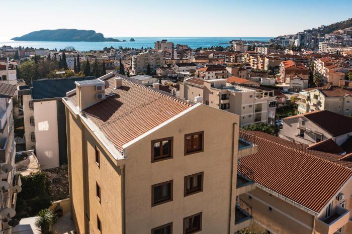 arvala lux apartments