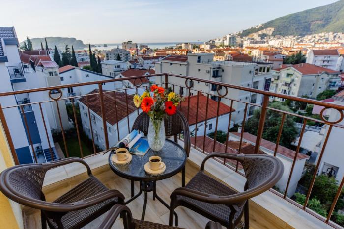 arvala lux apartments