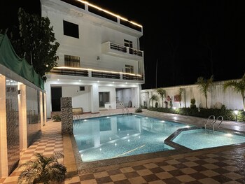 Sumedha G Village Resort And Spa,Plot No - 4 ,Ganga Bhogpur Talla ,Near Vande Matram Kunj, Rishikesh,3.5 star