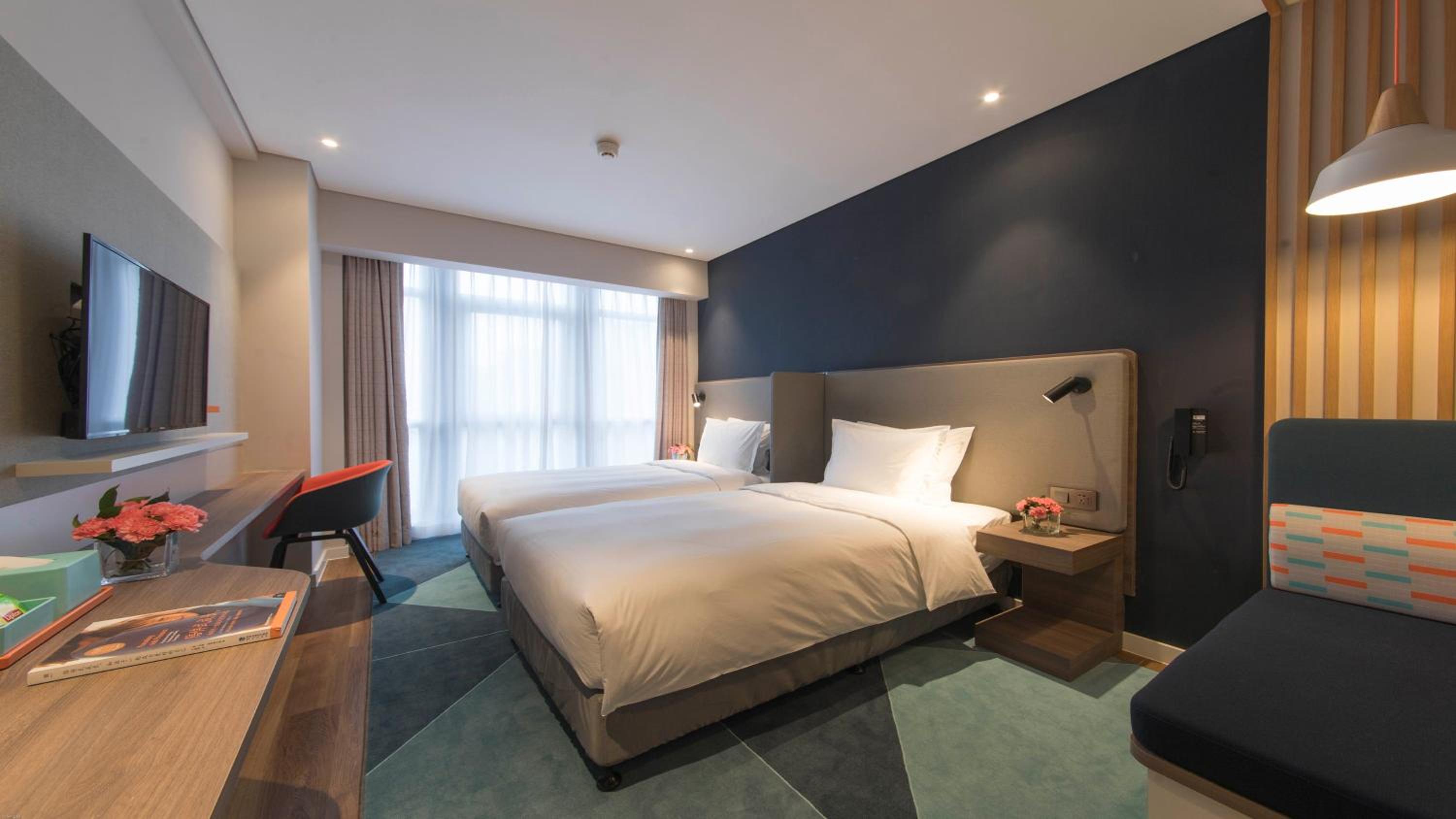 holiday inn express liyang huafu an ihg hotel