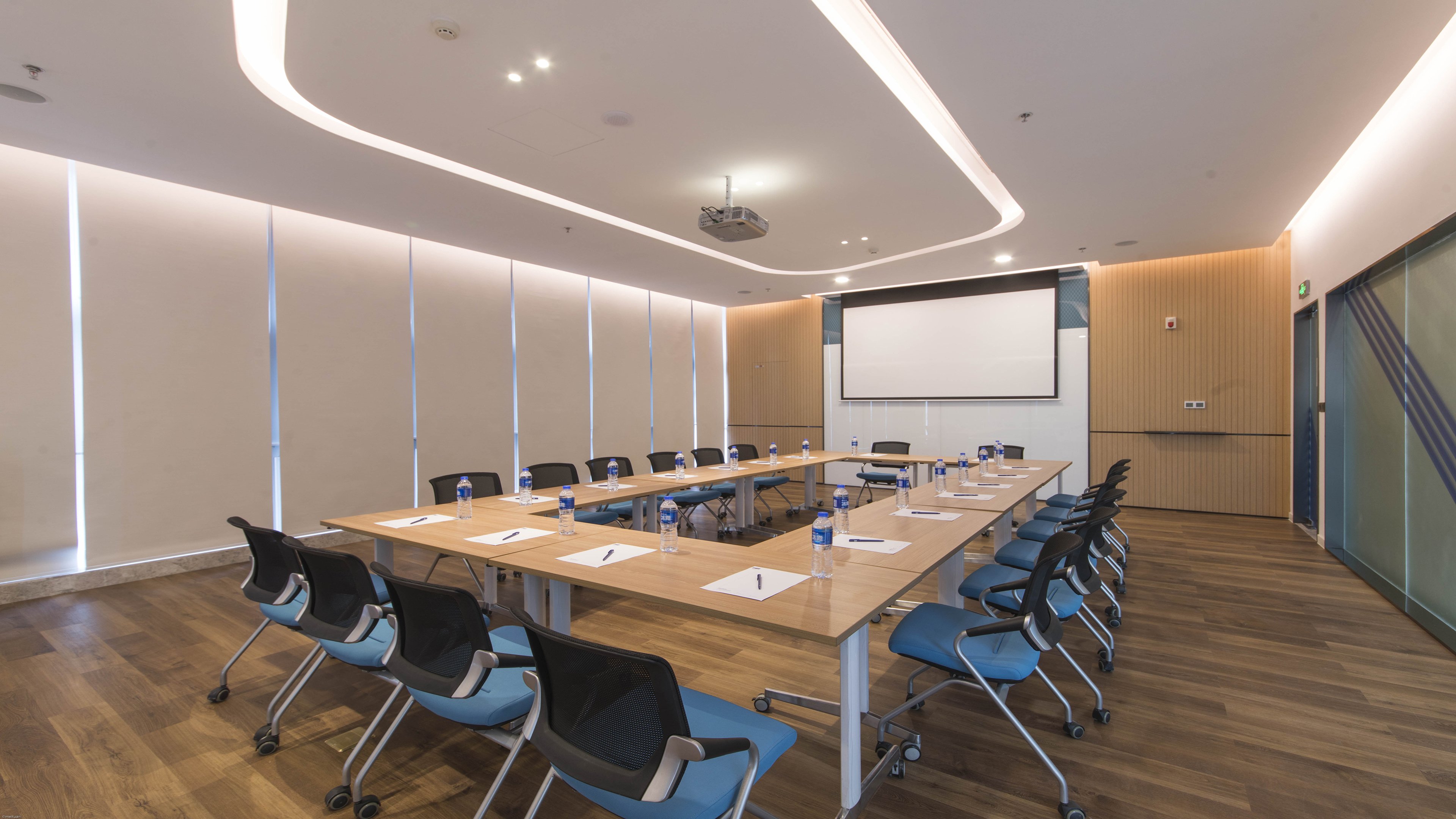 holiday inn express liyang huafu an ihg hotel