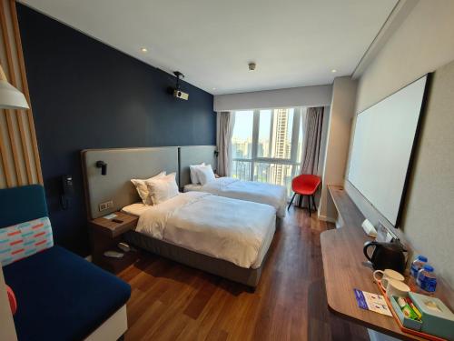 holiday inn express liyang huafu an ihg hotel