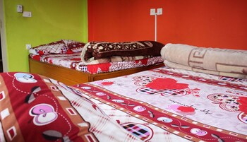 Duna Tapari Restaurant And Guest House,In Byas,3 star
