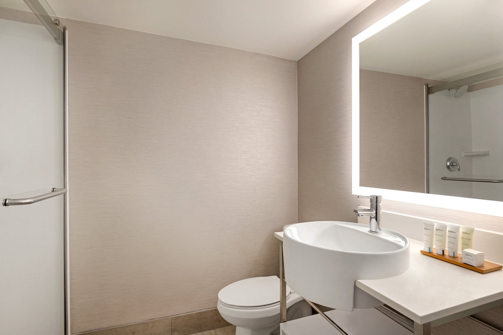 holiday inn philadelphia arpt stadium area by ihg
